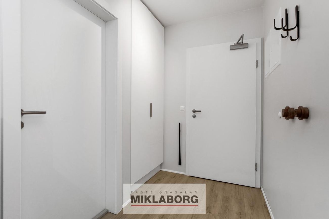 Skyggnisbraut 1, 113 Reykjavík