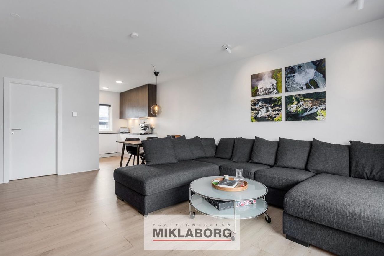 Skyggnisbraut 1, 113 Reykjavík