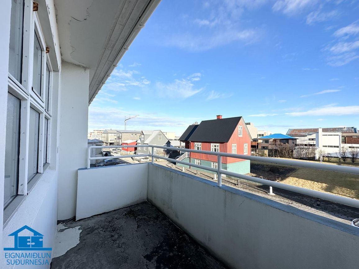 Suðurgata 8, 230 Reykjanesbær