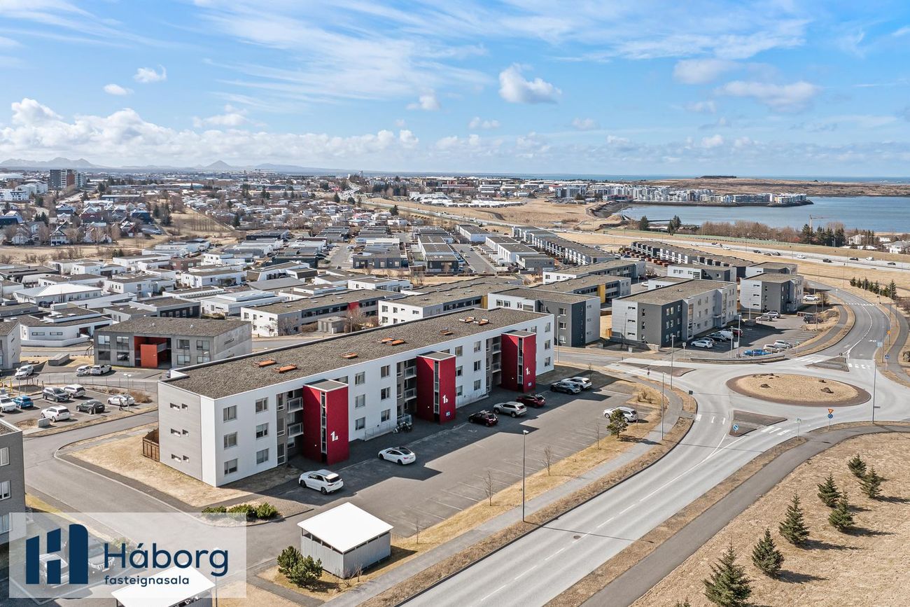 Línakur 1, 210 Garðabær