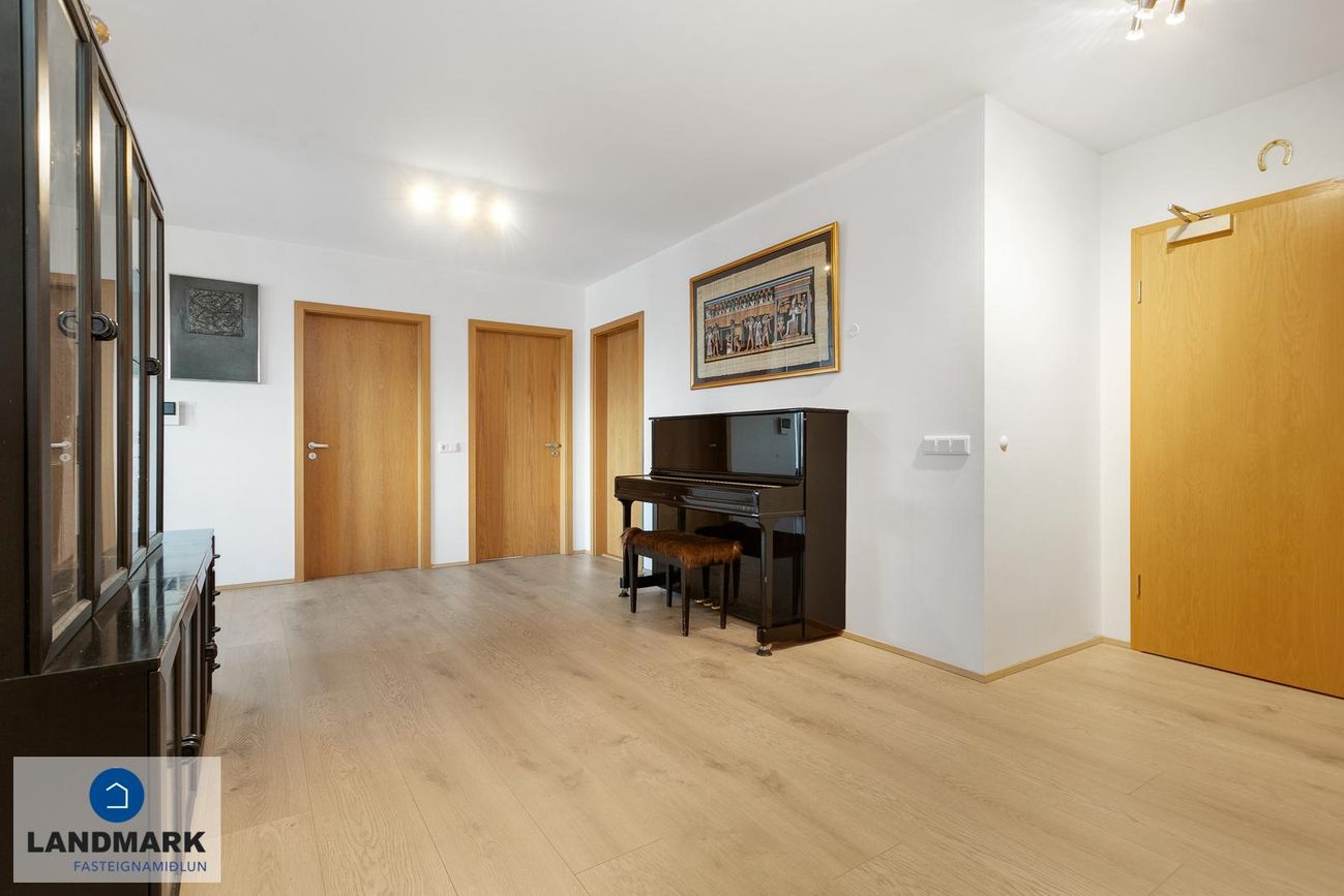 Berjavellir 3, 221 Hafnarfjörður