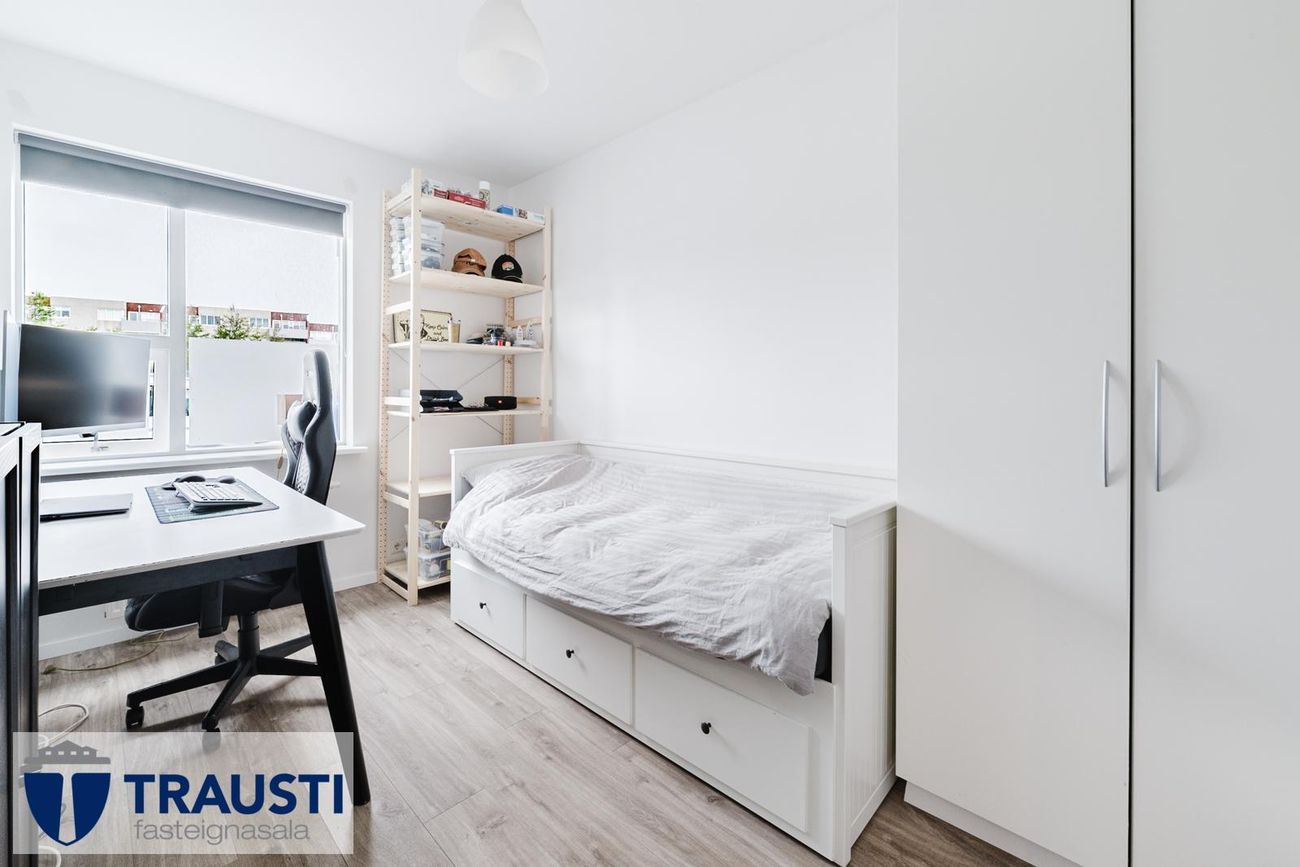Álfkonuhvarf 43, 203 Kópavogur