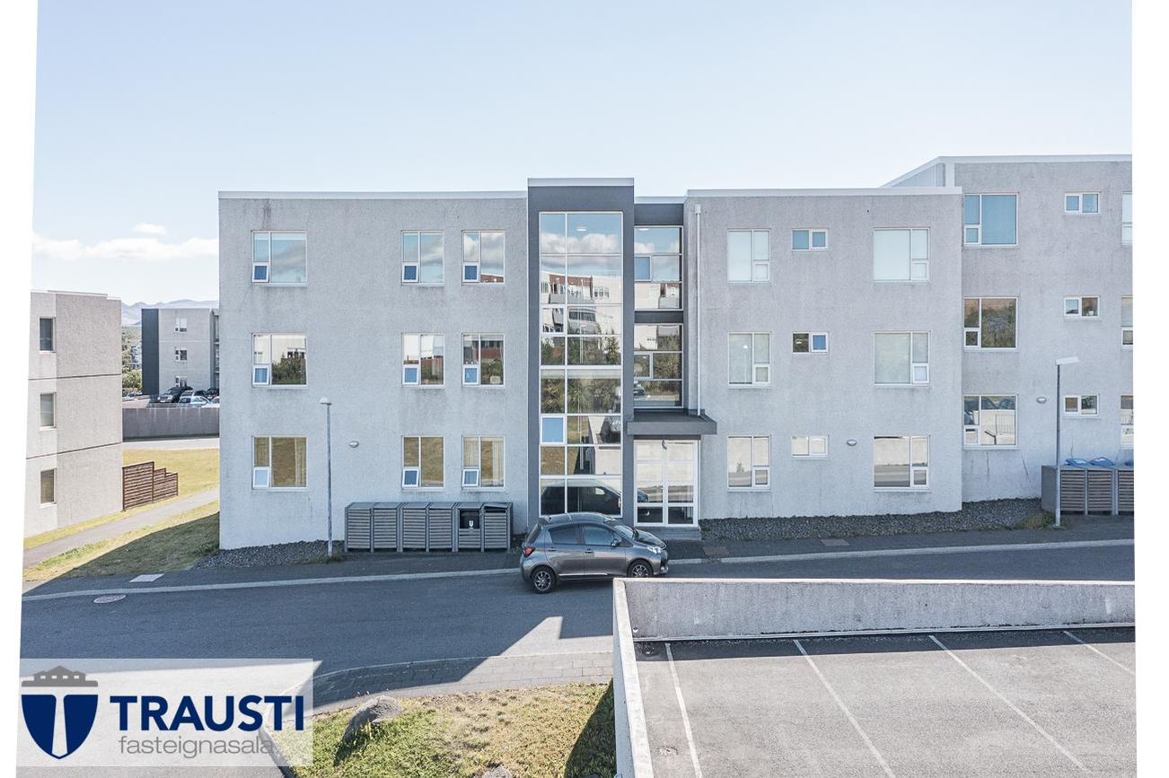 Álfkonuhvarf 43, 203 Kópavogur