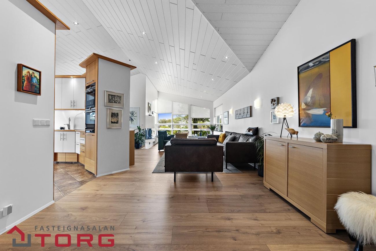 Týsvellir 1 - 0101, 230 Reykjanesbær