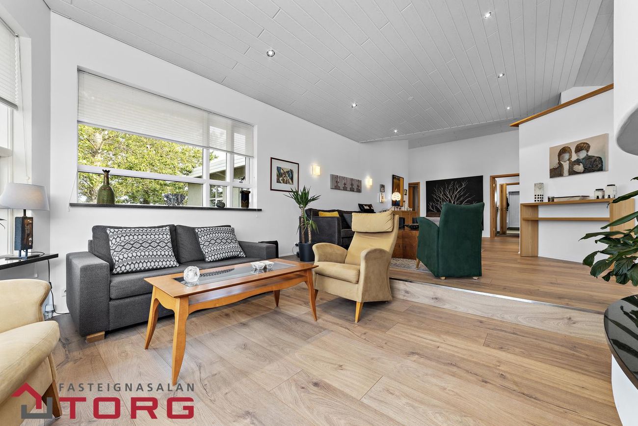 Týsvellir 1 - 0101, 230 Reykjanesbær