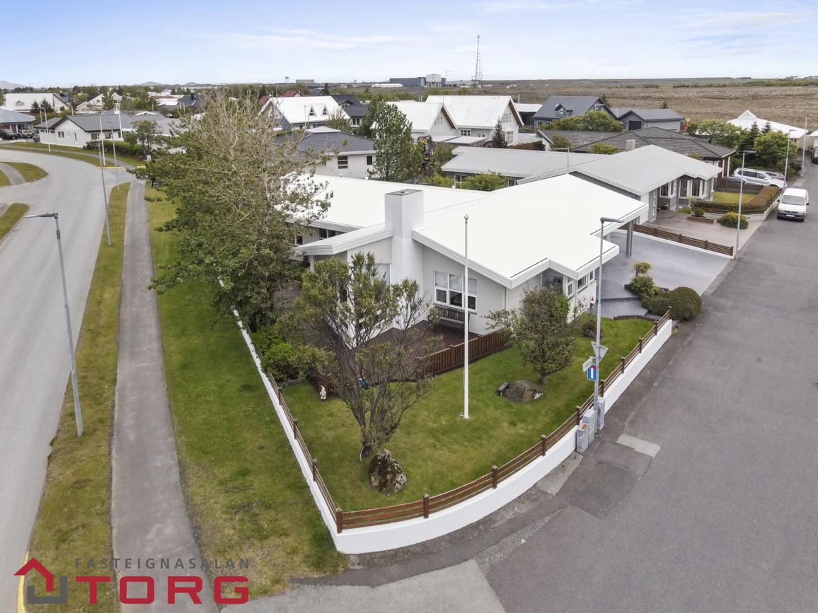 Týsvellir 1 - 0101, 230 Reykjanesbær