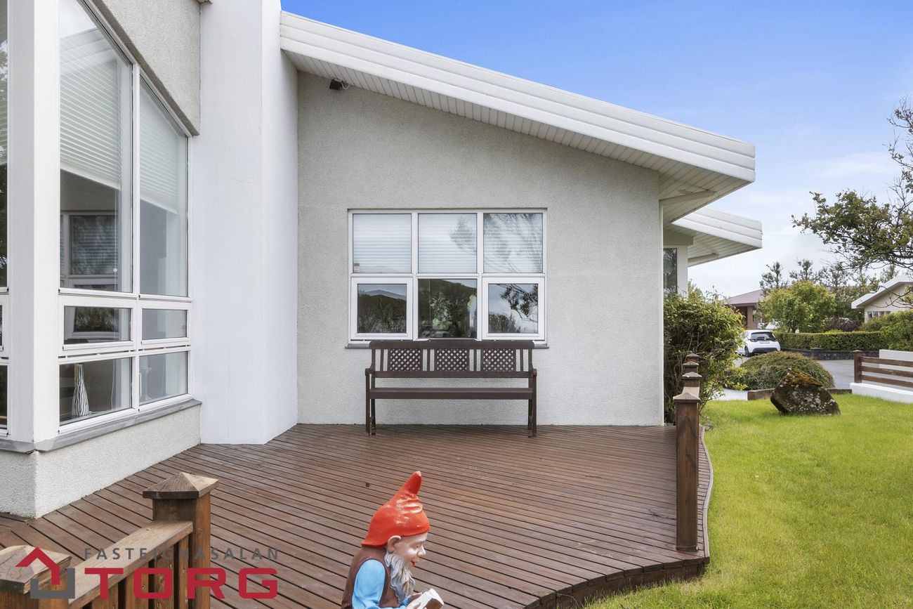 Týsvellir 1 - 0101, 230 Reykjanesbær