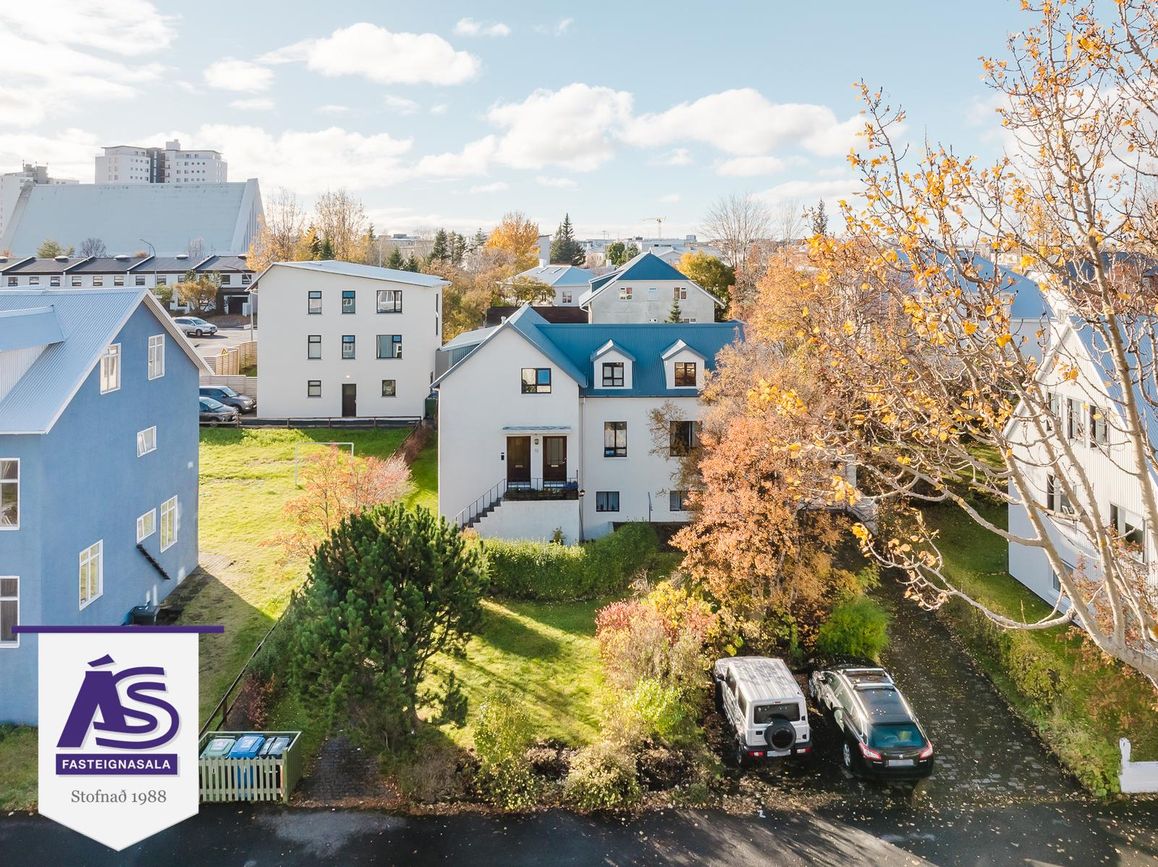 Efstasund 98, 104 Reykjavík