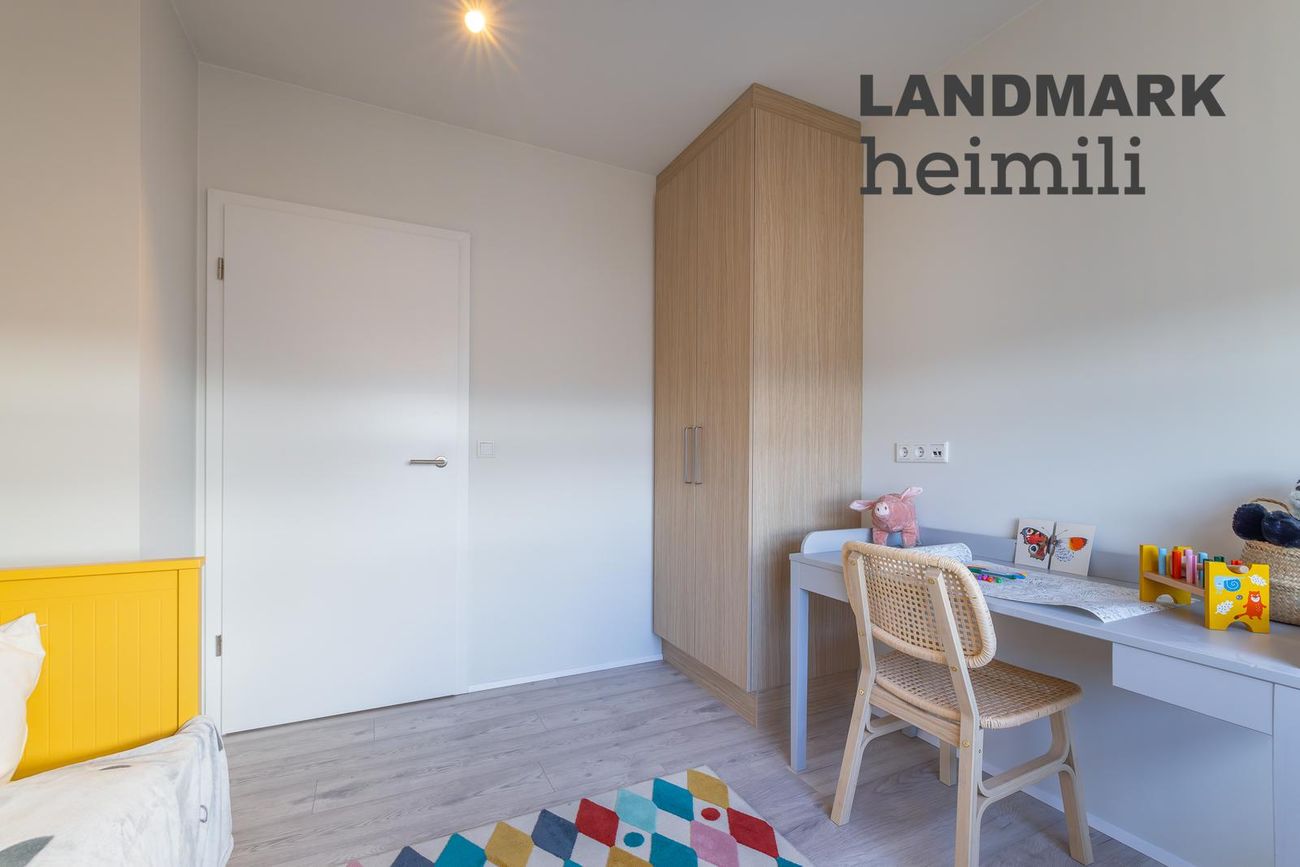 Suðurhella 14 - 0201, 221 Hafnarfjörður