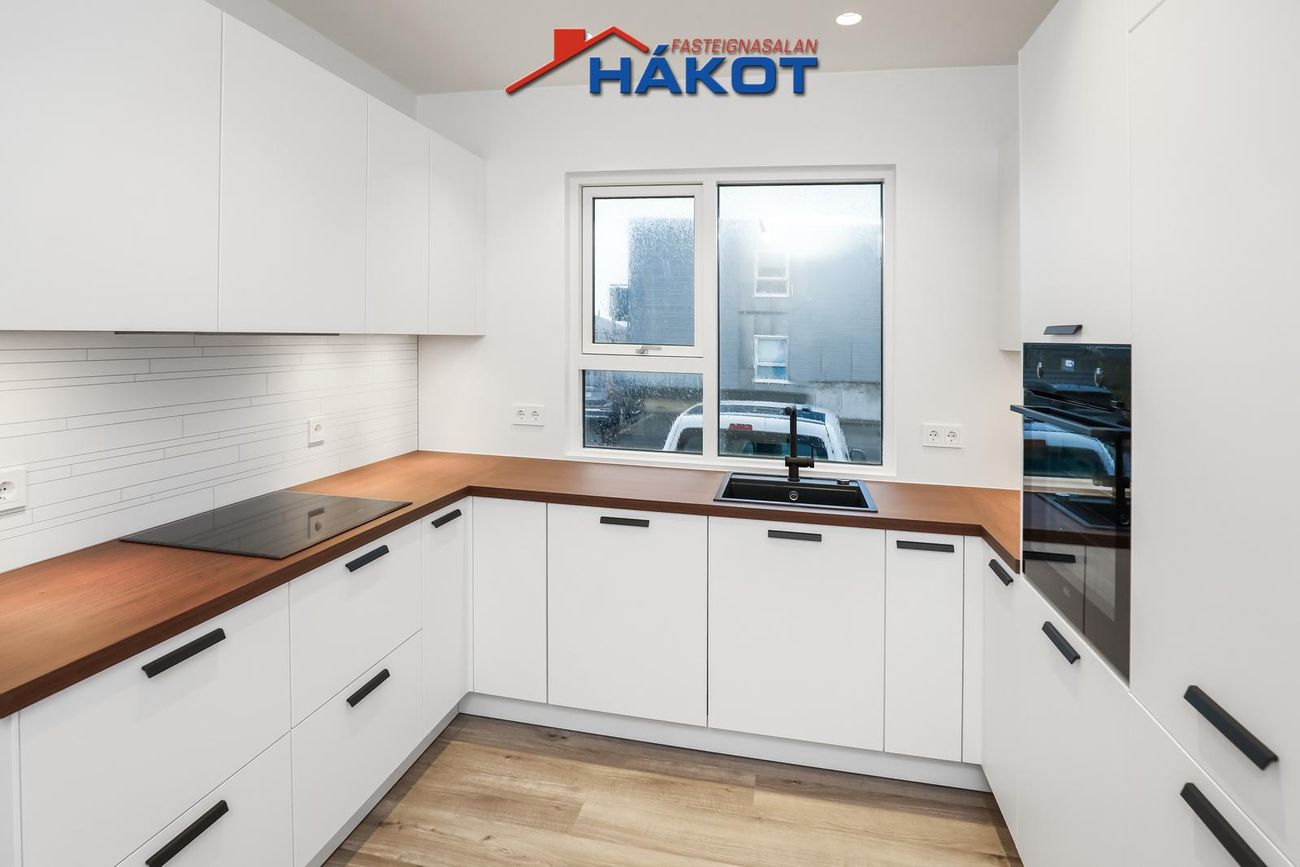 Asparskógar 18, 300 Akranes