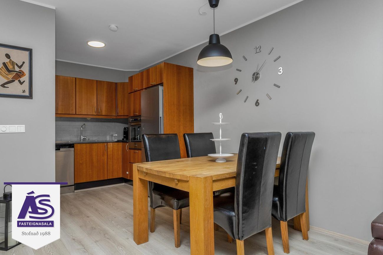 Eskivellir 7, 221 Hafnarfjörður