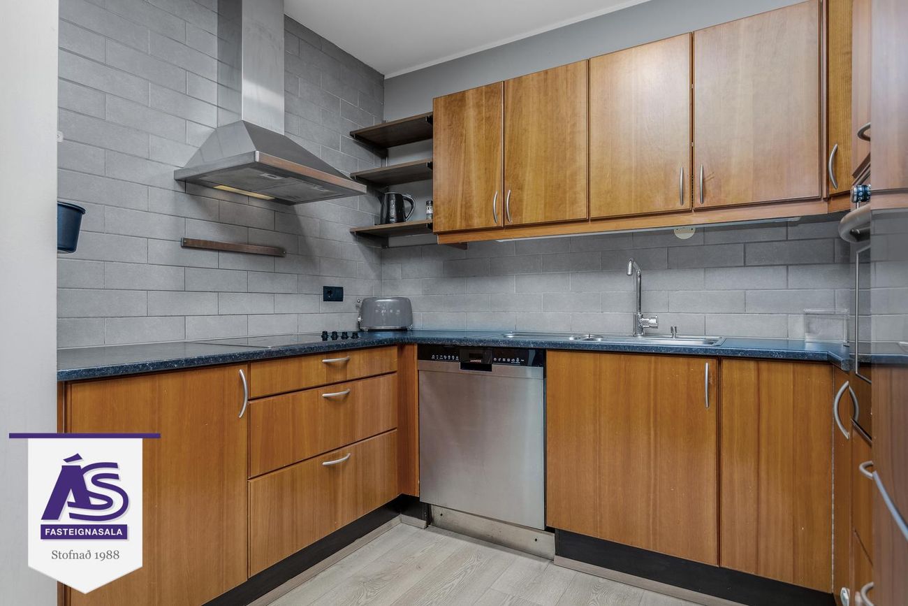 Eskivellir 7, 221 Hafnarfjörður