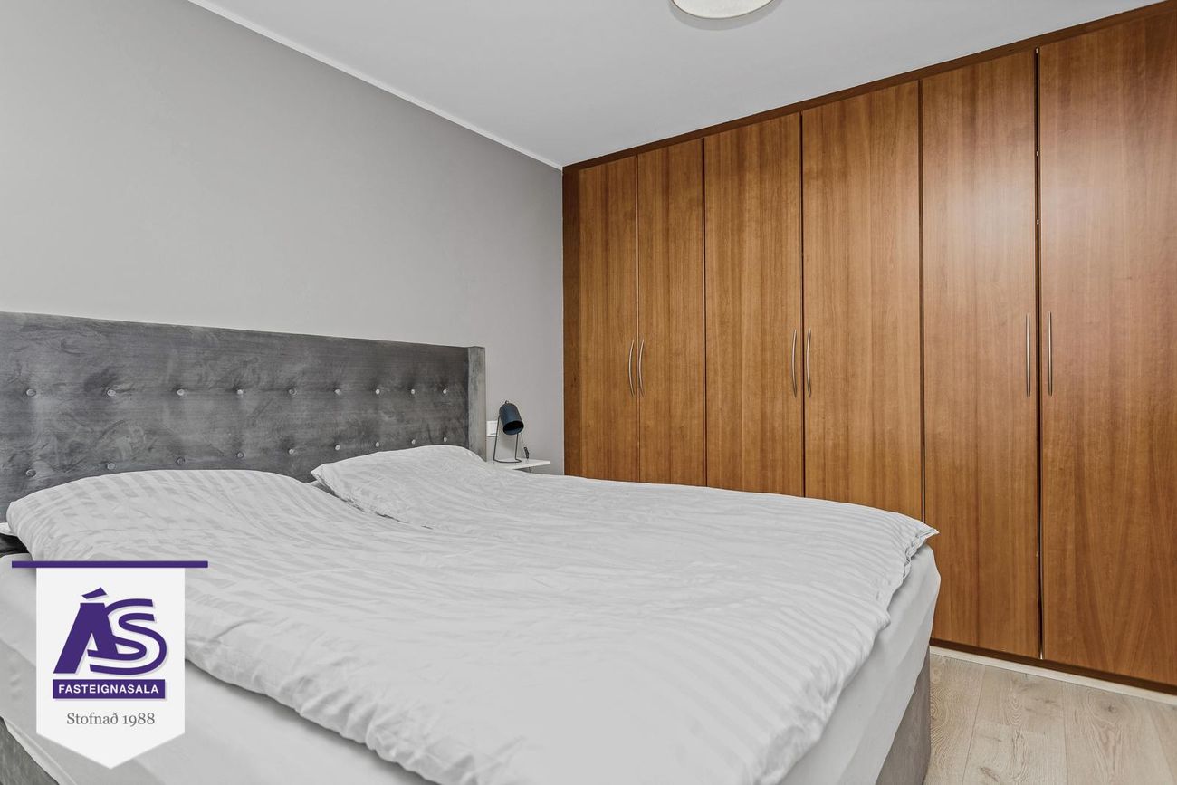 Eskivellir 7, 221 Hafnarfjörður