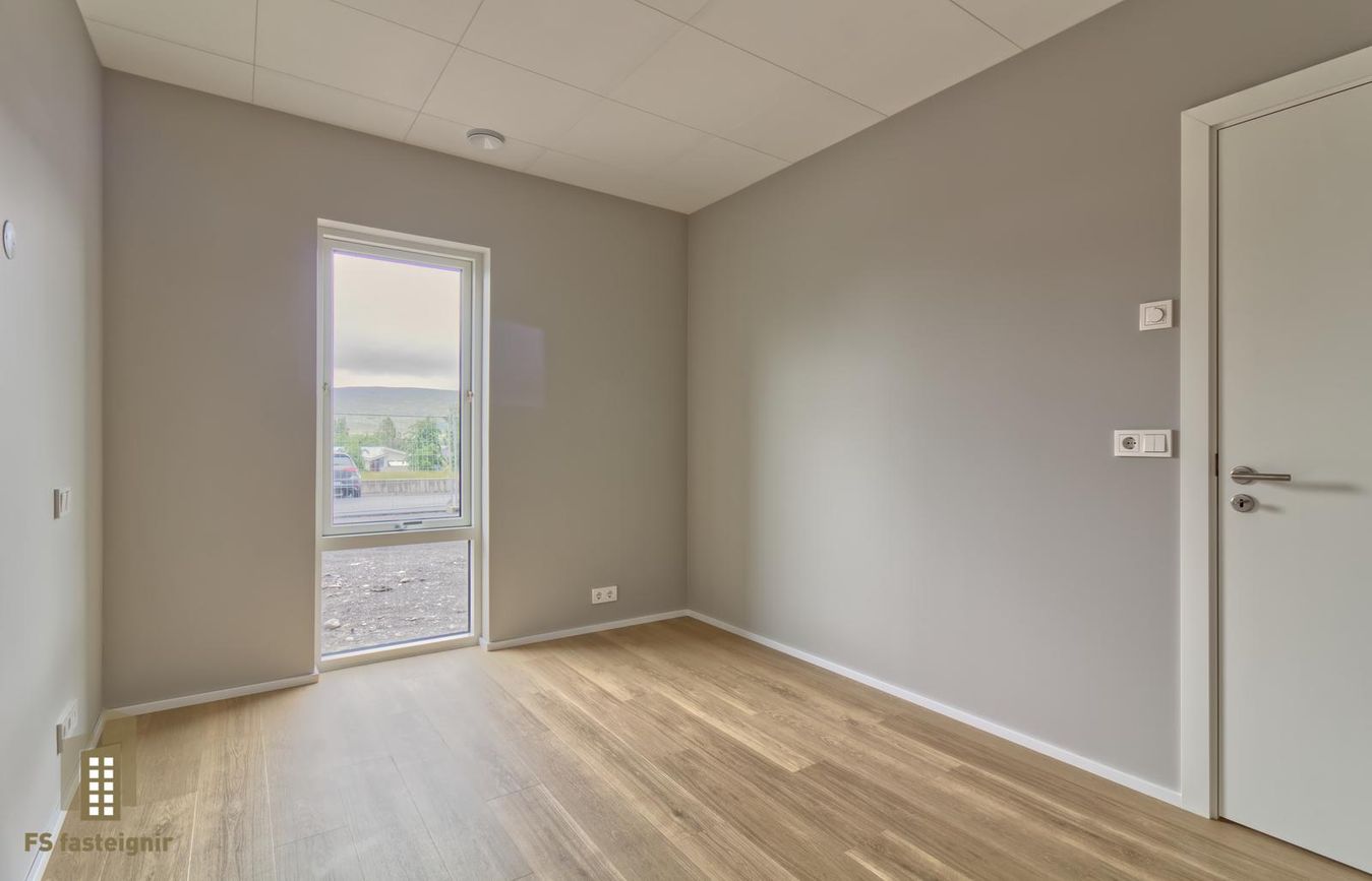 Lækjarmói 8, 603 Akureyri