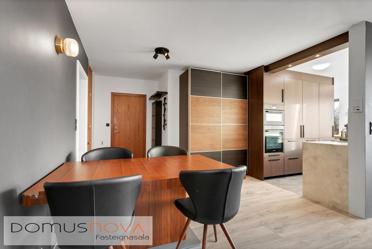 Hraunbær 128, 110 Reykjavík