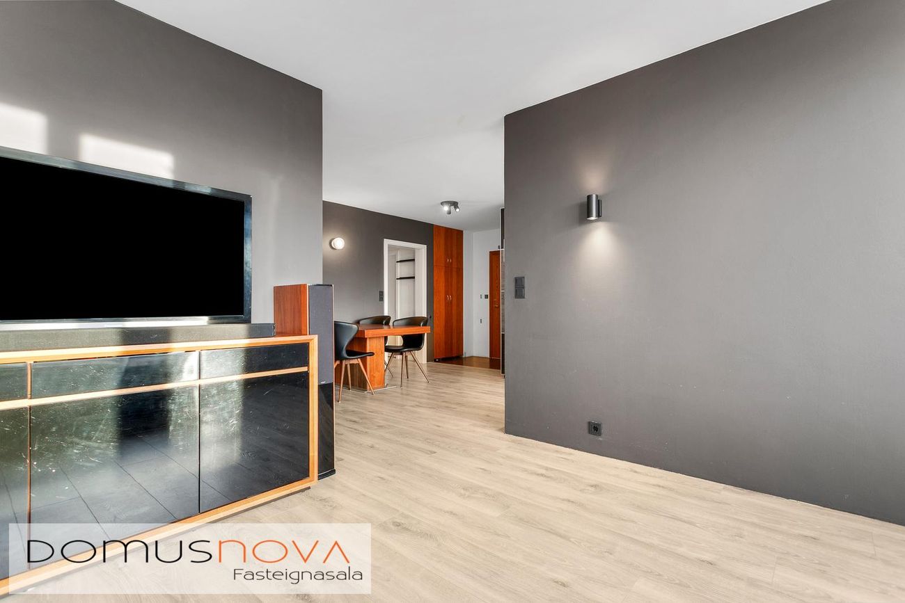 Hraunbær 128, 110 Reykjavík