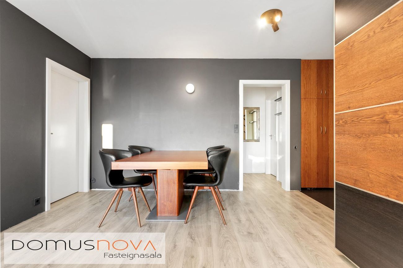 Hraunbær 128, 110 Reykjavík