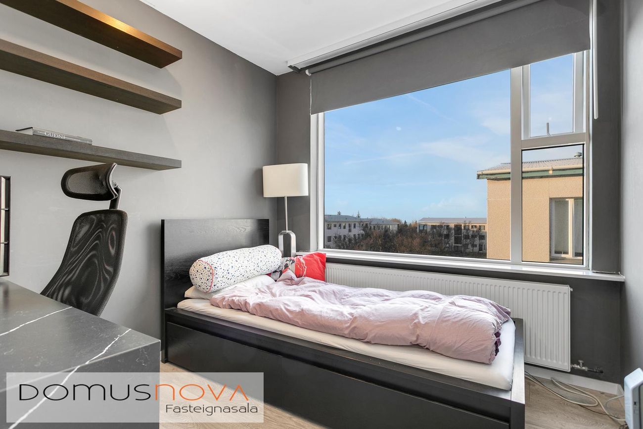 Hraunbær 128, 110 Reykjavík