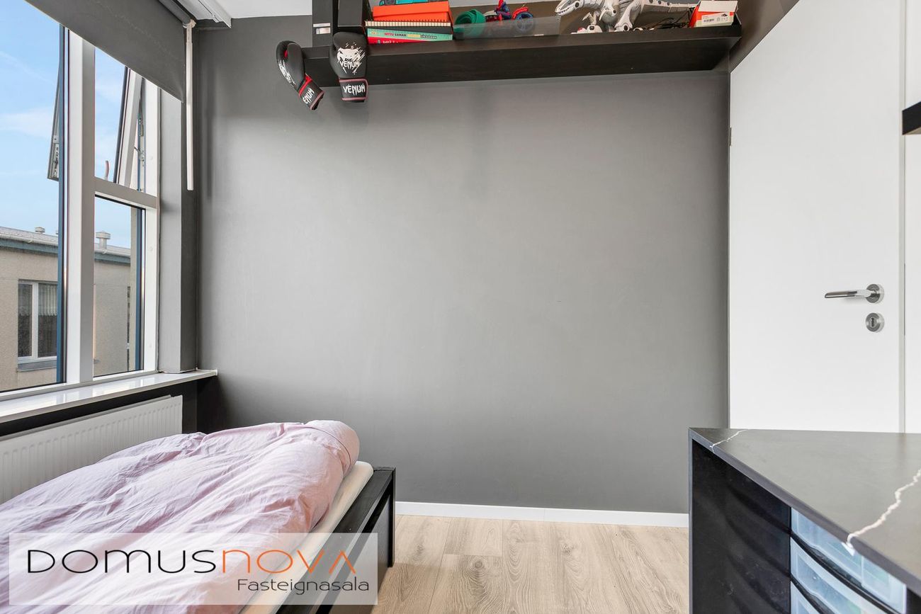 Hraunbær 128, 110 Reykjavík