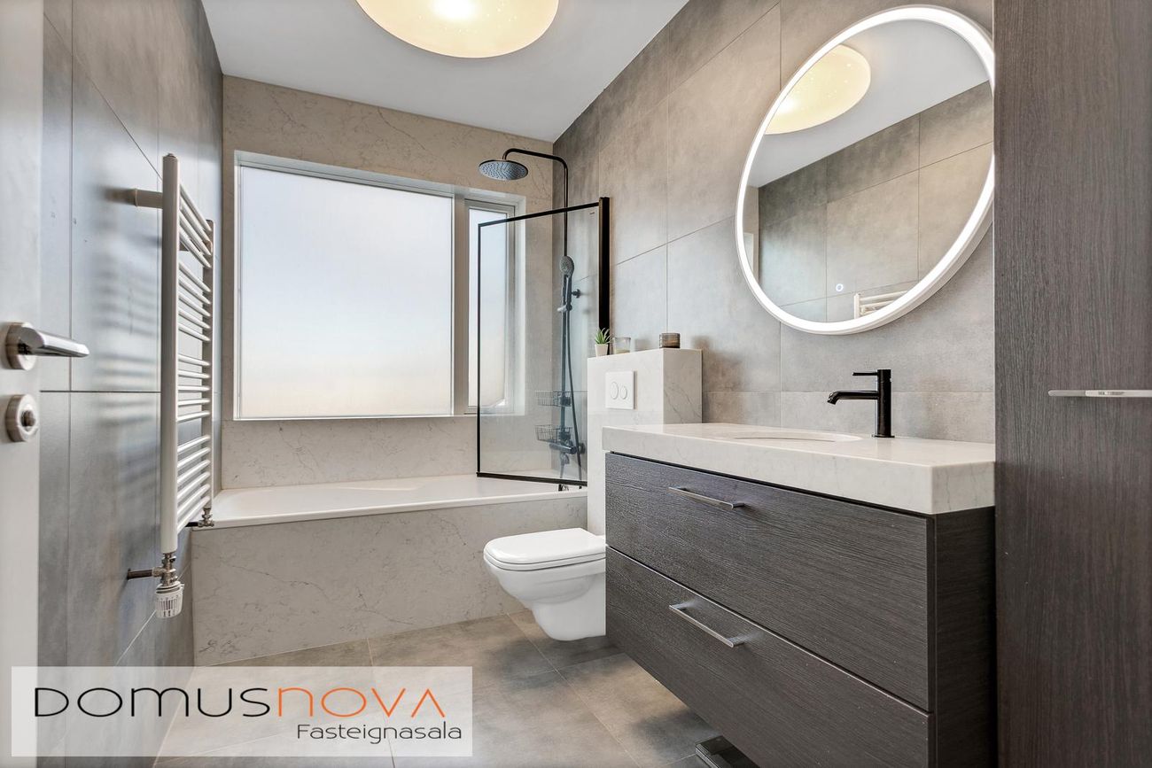 Hraunbær 128, 110 Reykjavík