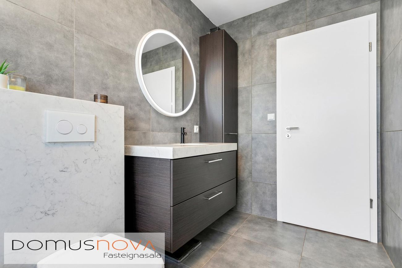 Hraunbær 128, 110 Reykjavík