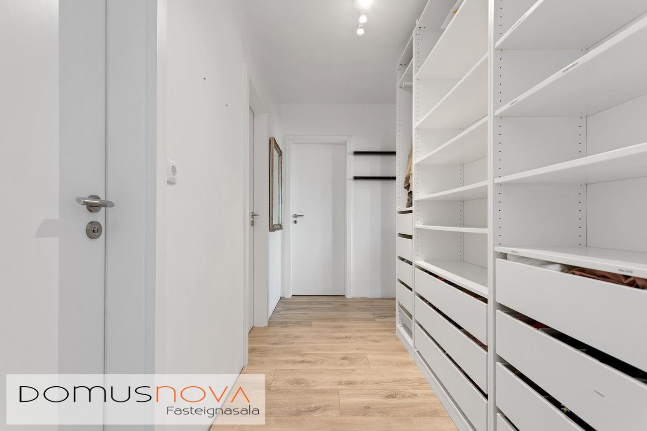 Hraunbær 128, 110 Reykjavík