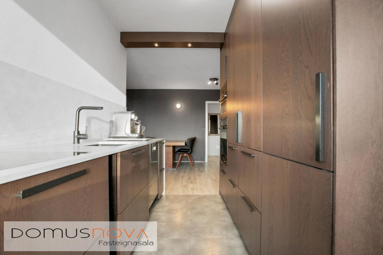 Hraunbær 128, 110 Reykjavík