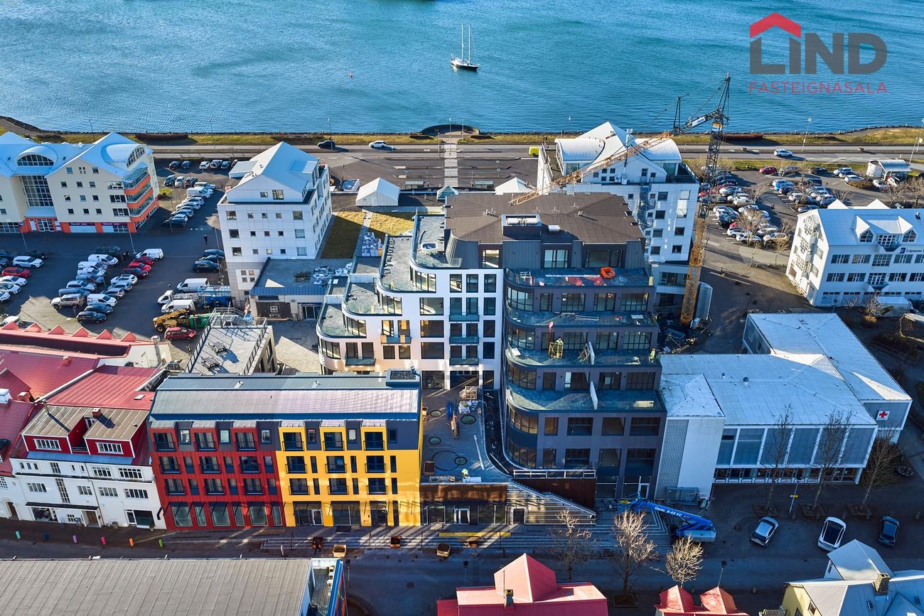 Strandgata 26, 220 Hafnarfjörður