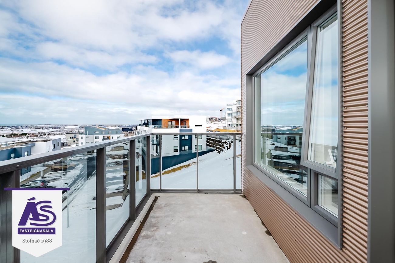Hraungata 23 - 0401, 210 Garðabær