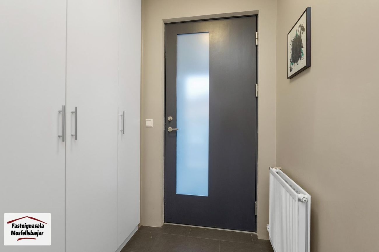 Vefarastræti 34, 270 Mosfellsbær