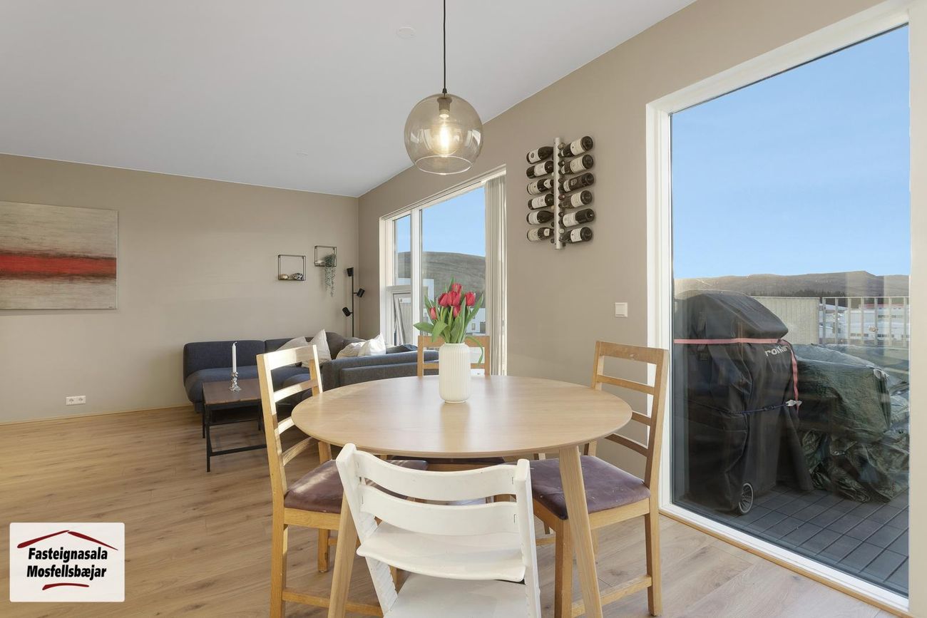 Vefarastræti 34, 270 Mosfellsbær