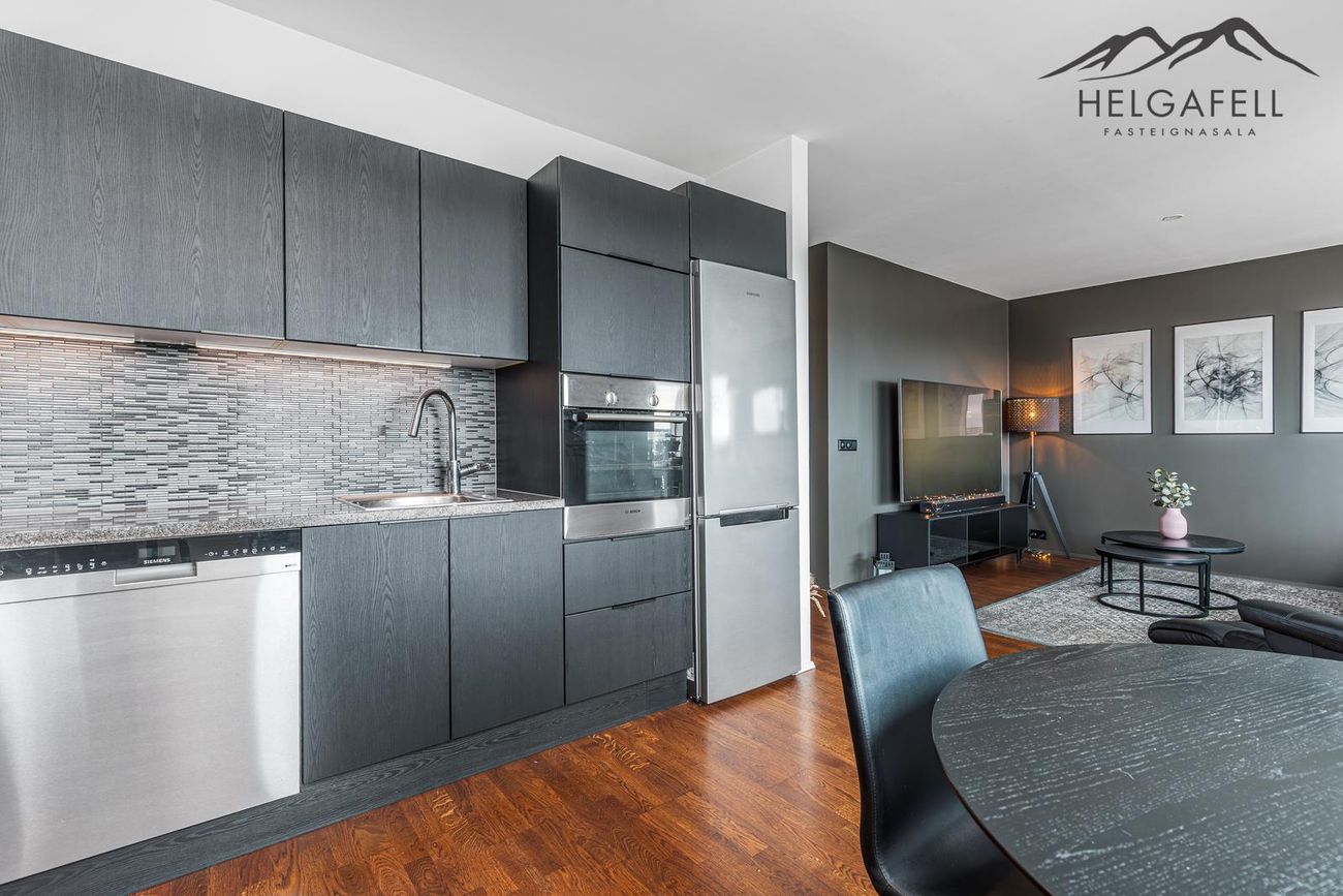 Helluvað 13, 110 Reykjavík