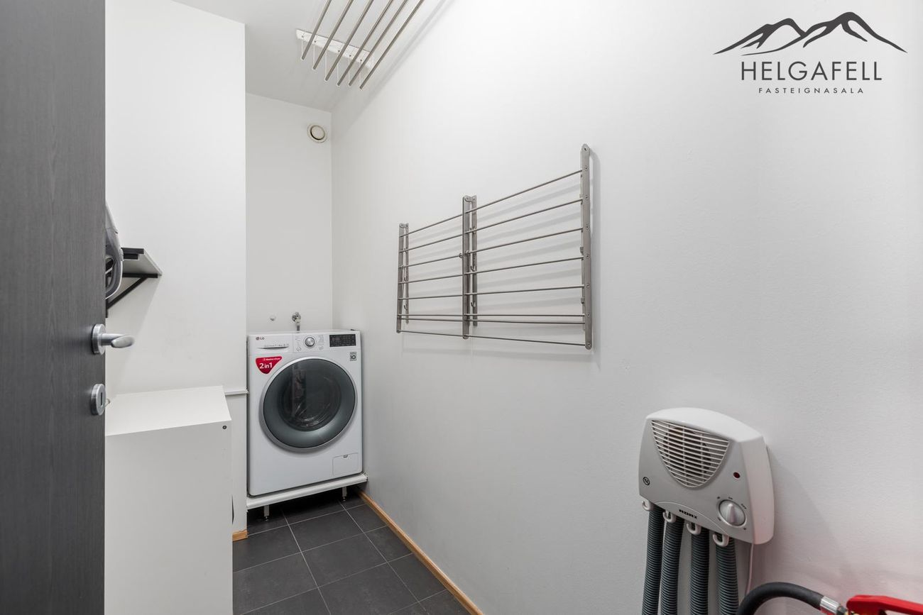 Helluvað 13, 110 Reykjavík