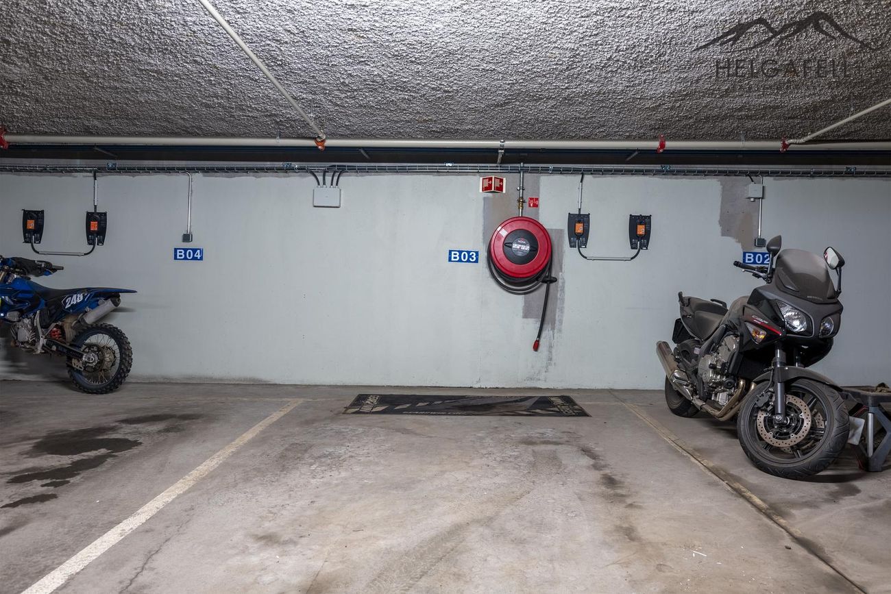 Helluvað 13, 110 Reykjavík