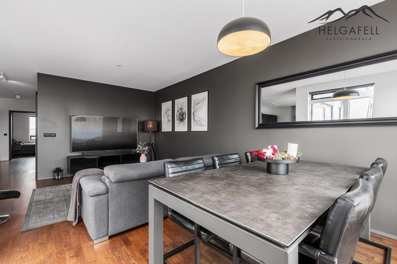 Helluvað 13, 110 Reykjavík