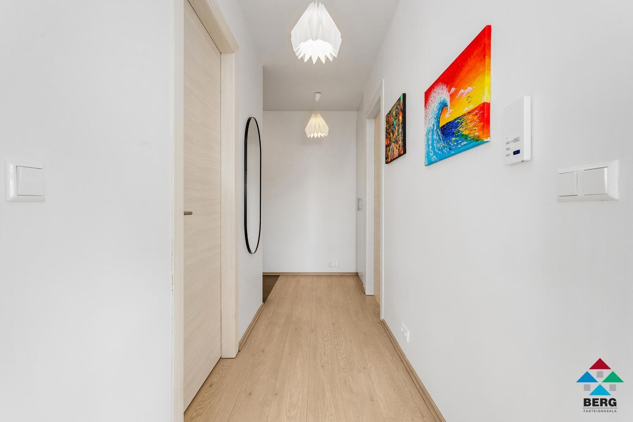 Vefarastræti 38, 270 Mosfellsbær