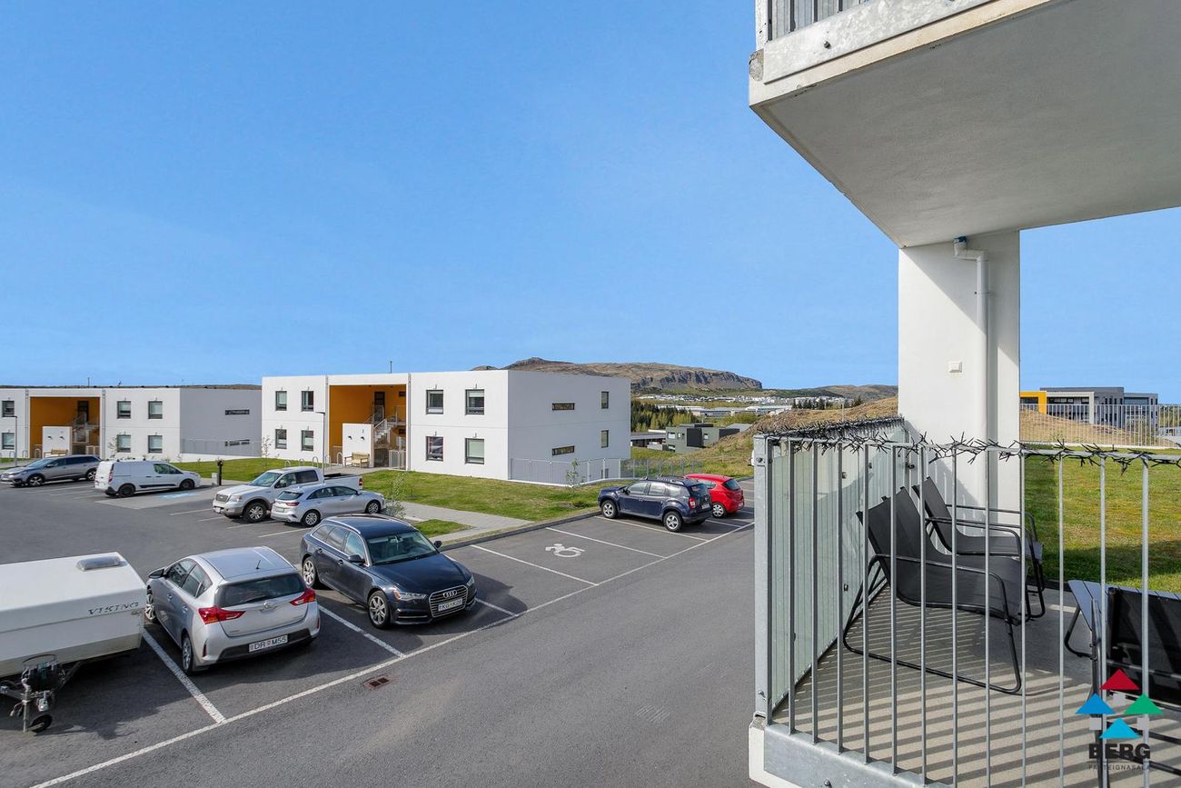 Vefarastræti 38, 270 Mosfellsbær