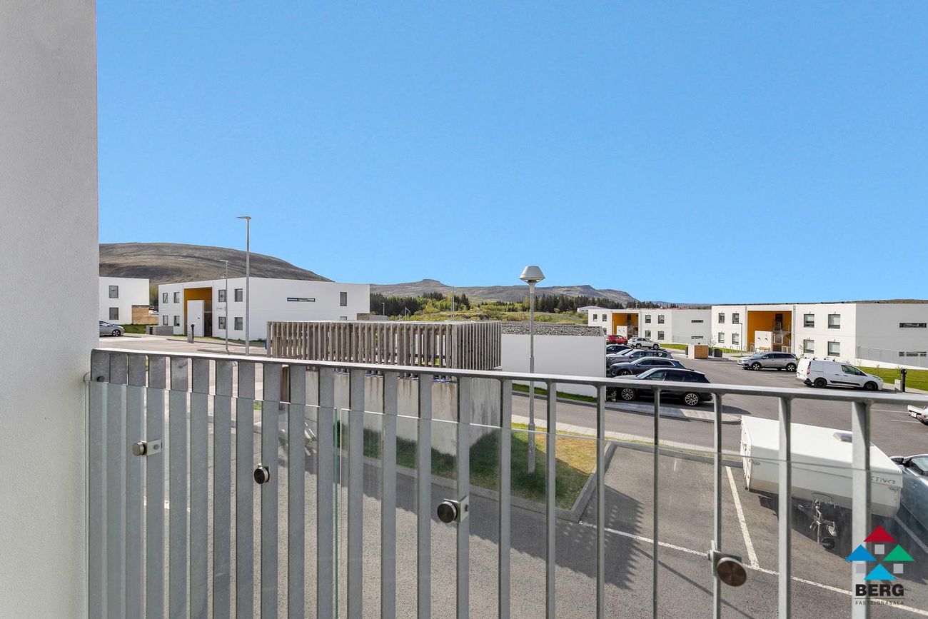 Vefarastræti 38, 270 Mosfellsbær