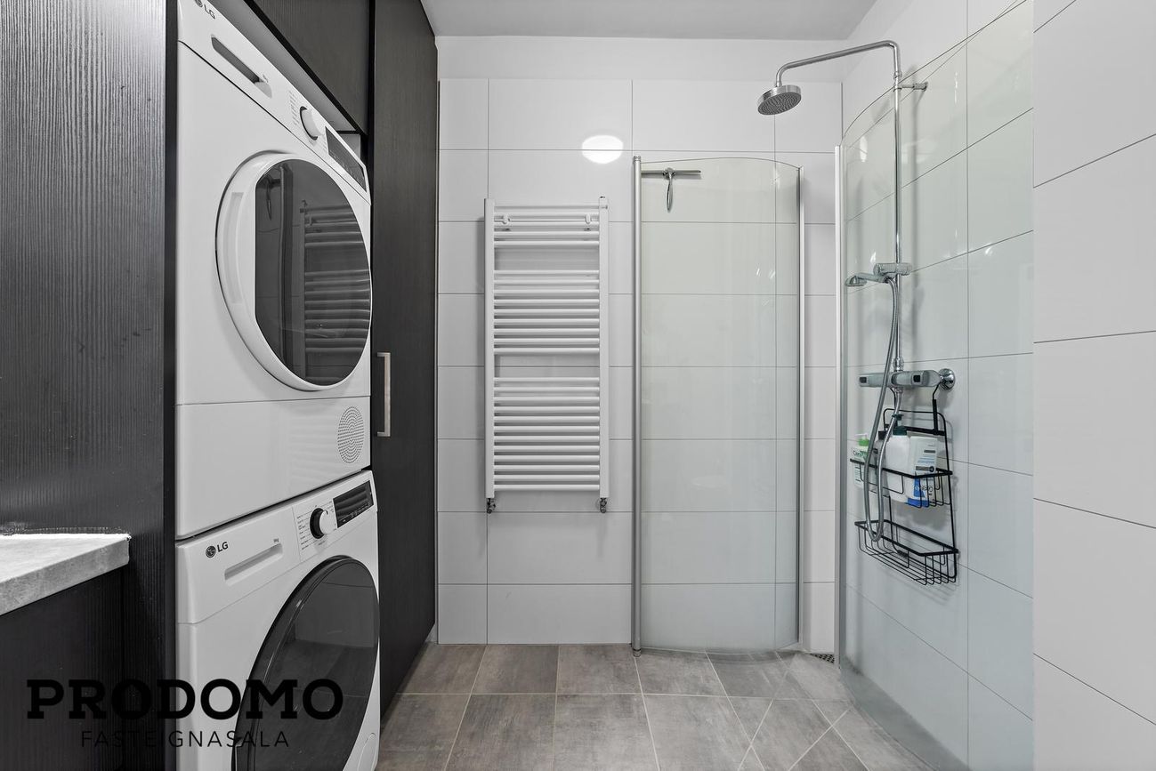 Dalsbraut 14, 260 Reykjanesbær