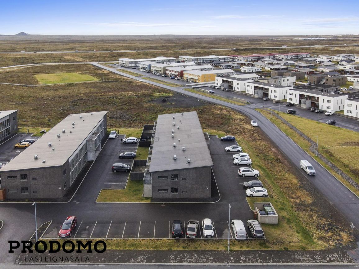 Dalsbraut 14, 260 Reykjanesbær