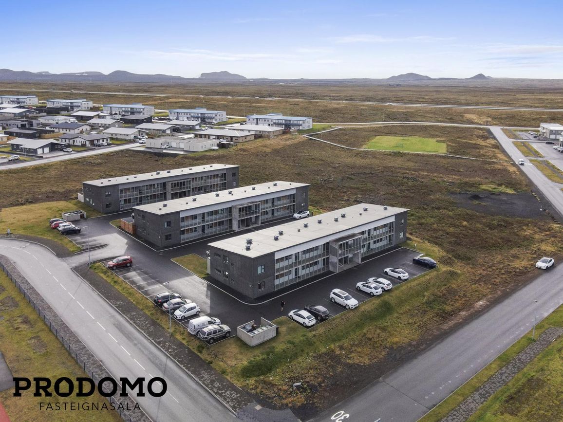 Dalsbraut 14, 260 Reykjanesbær