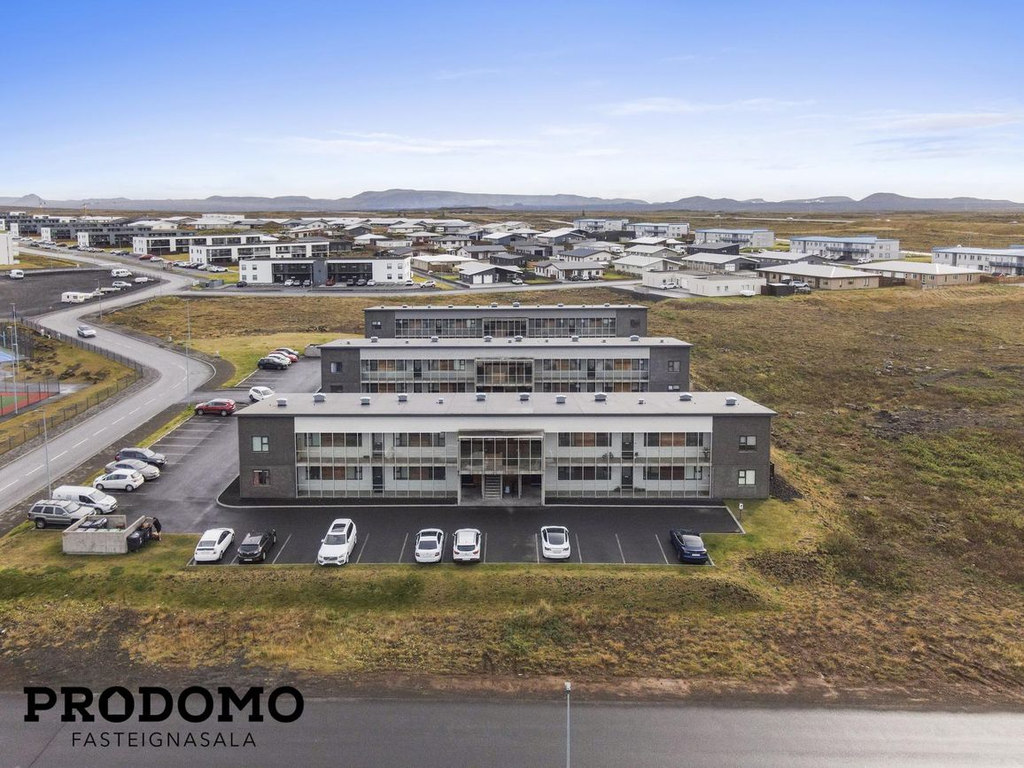 Dalsbraut 14, 260 Reykjanesbær