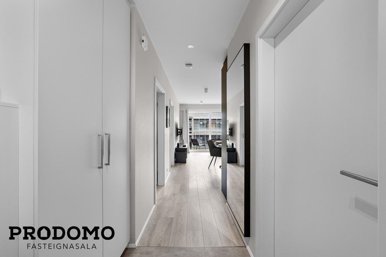 Dalsbraut 14, 260 Reykjanesbær