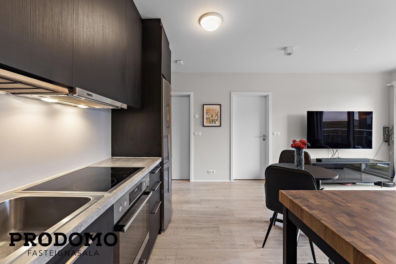 Dalsbraut 14, 260 Reykjanesbær