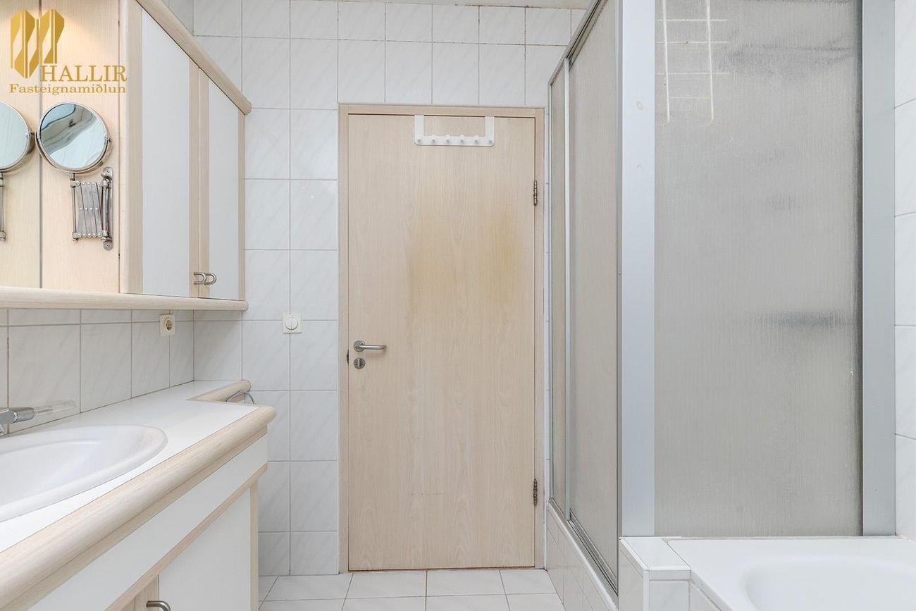 Frostafold 30, 112 Reykjavík