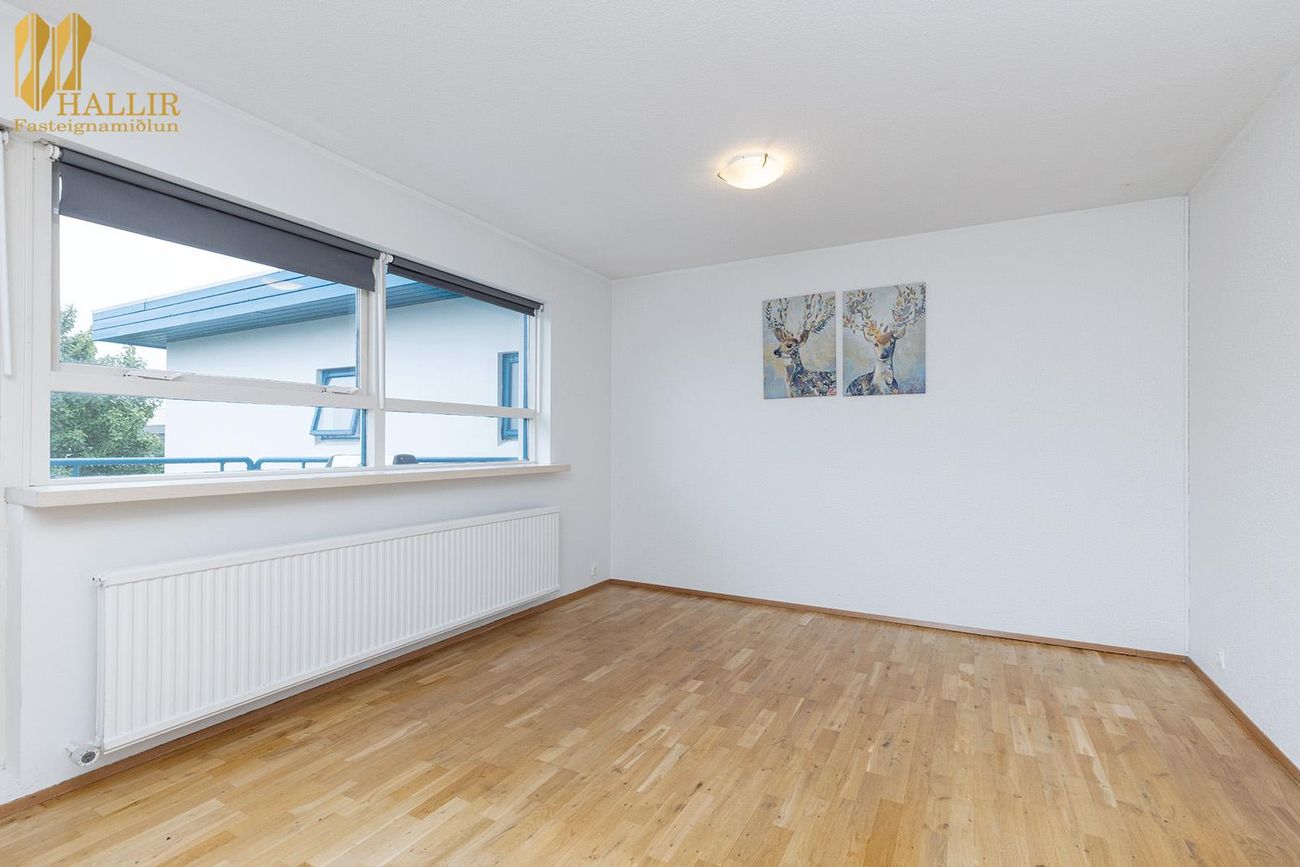 Frostafold 30, 112 Reykjavík