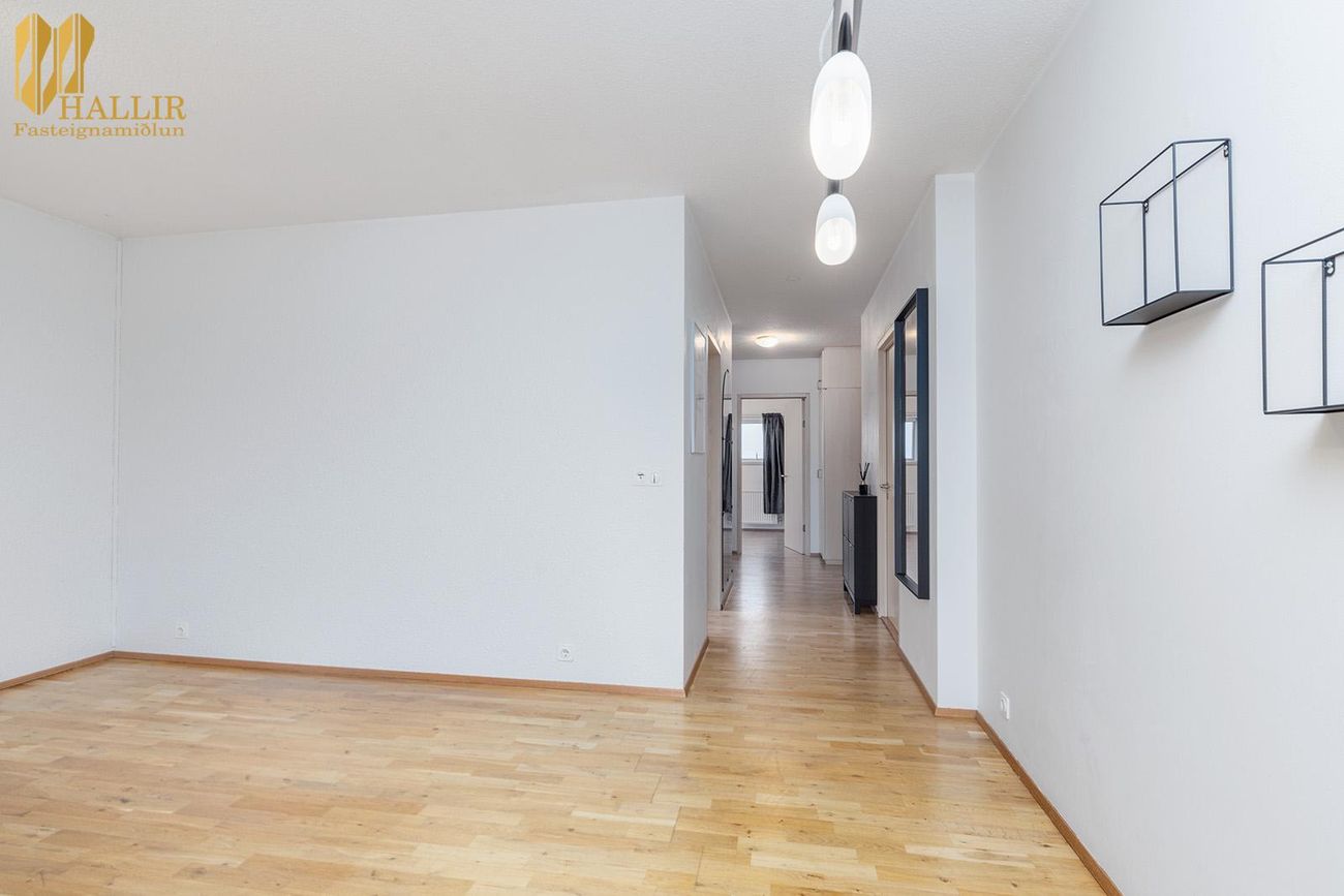 Frostafold 30, 112 Reykjavík