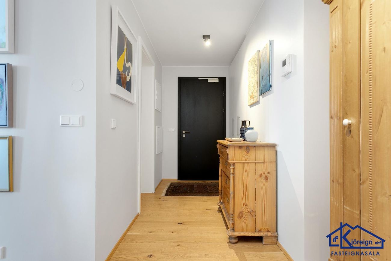 Lindargata 37, 101 Reykjavík
