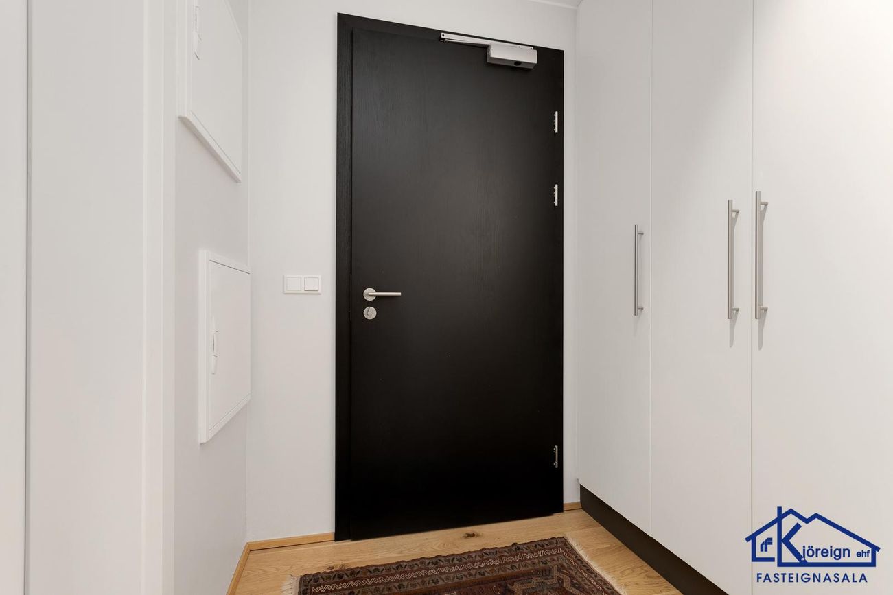 Lindargata 37, 101 Reykjavík