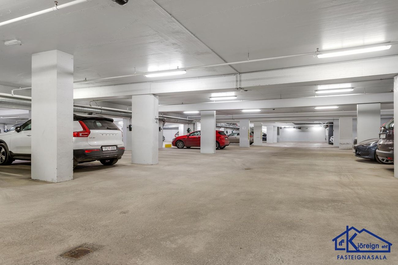 Lindargata 37, 101 Reykjavík